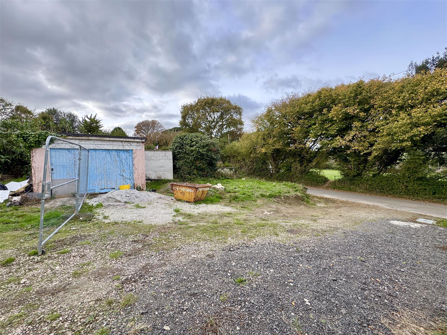 School Hill / Chyvogue Lane, Perranwell Station, Truro